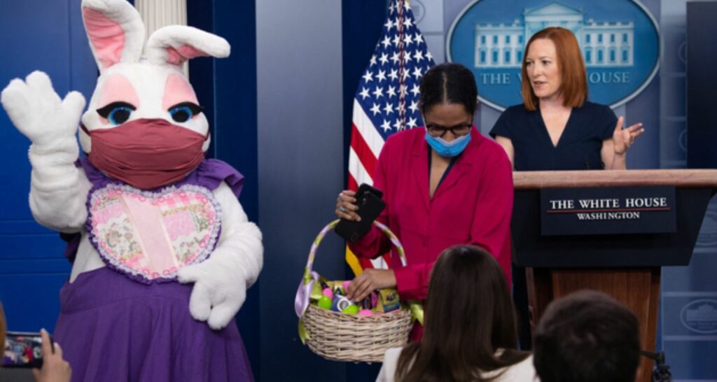 112229 أرنب عيد الفصح في مؤتمر البيت الأبيض