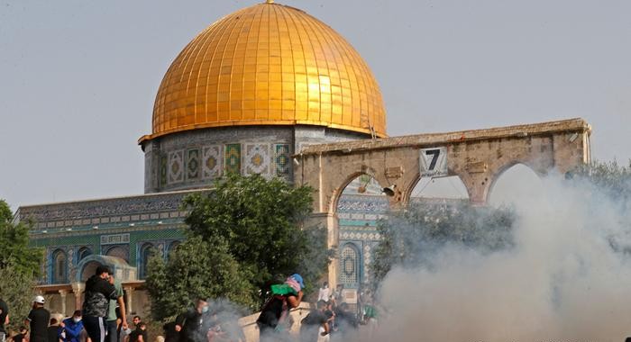 الاشتباكات العنيفة في القدس