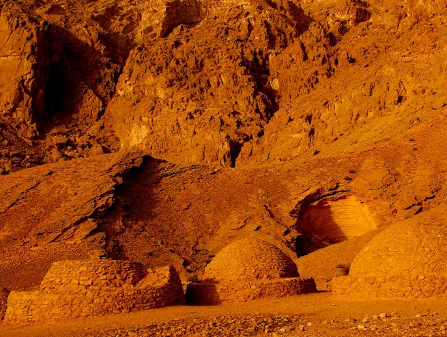 Jebel Hafeeth Tombs 001