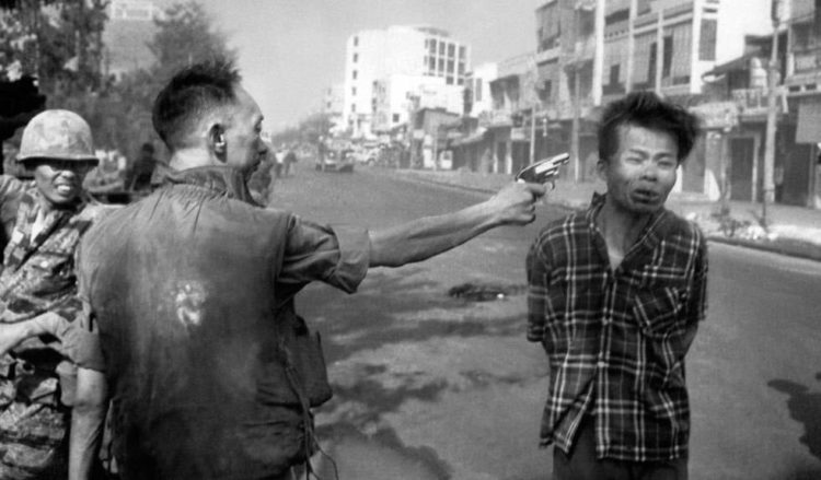 famous photographers Eddie Adams 1968 saigon execution 750x439 1