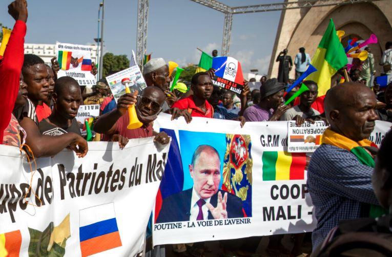 مسيرة مؤيدة لبوتين في مالي