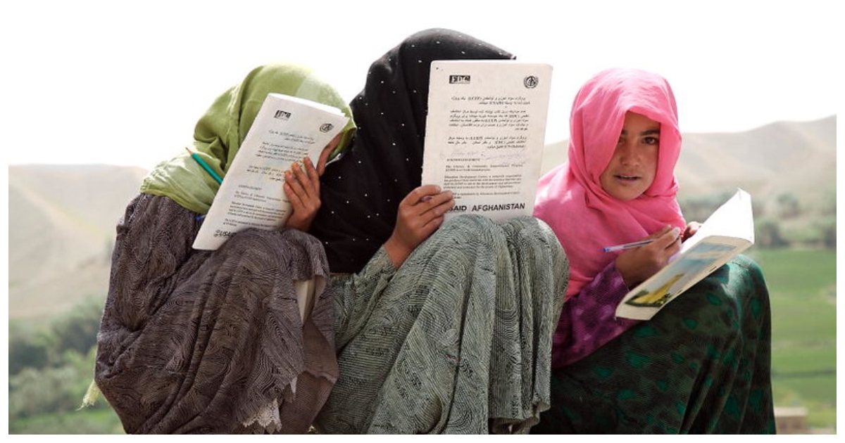 تعليم البنات في أفغانستان