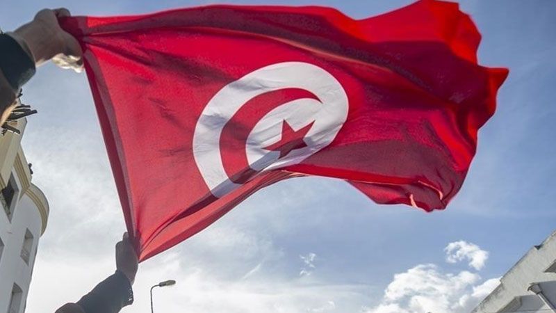 تونس في مفترق طرق .. بين الأزمة الاقتصادية وتعنت صندوق النقد وأزمة الهجرة