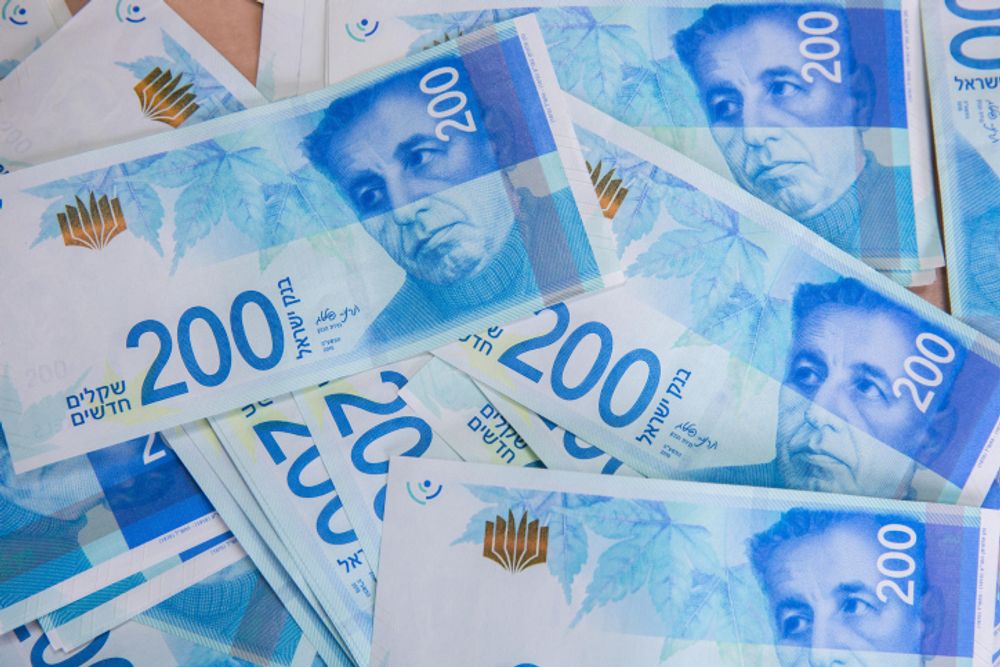 سياسات نتنياهو تزيد من الضغوطات على الشيكل .. هل ستتهاوى العملة الإسرائيلية؟