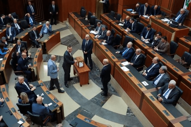 لبنان مستمر في مأزق الرئاسة