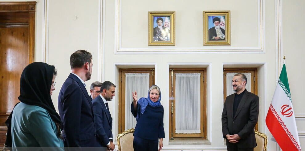 زيارة ممثلة الأمين العام للأمم المتحدة في العراق إلى طهران 