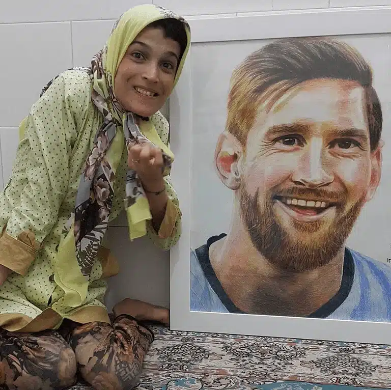 الفنانة الإيرانية فاطمة حمامي من ذوي الهمم 1