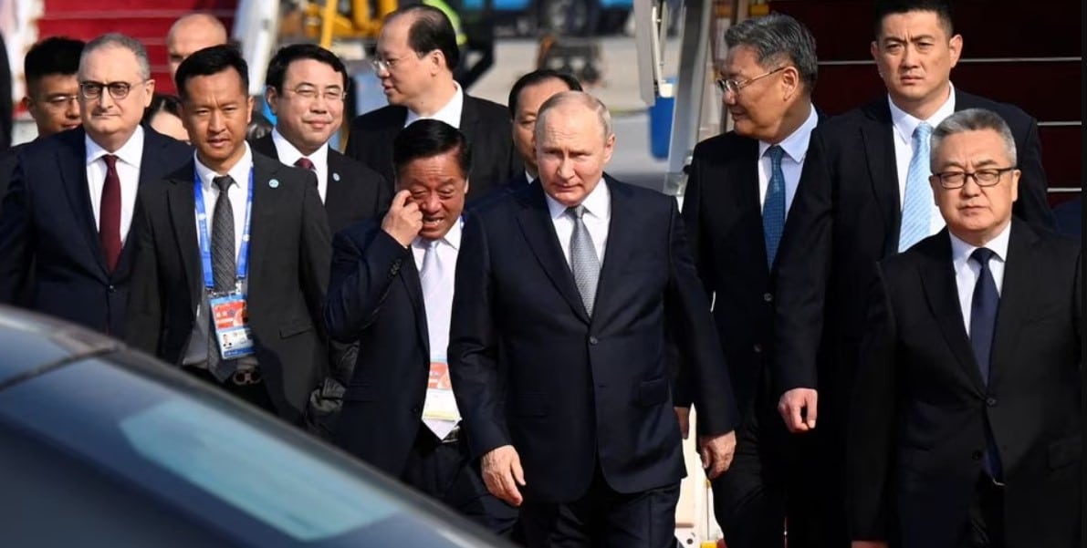 زيارة نادرة.. ماذا يفعل بوتين في الصين؟