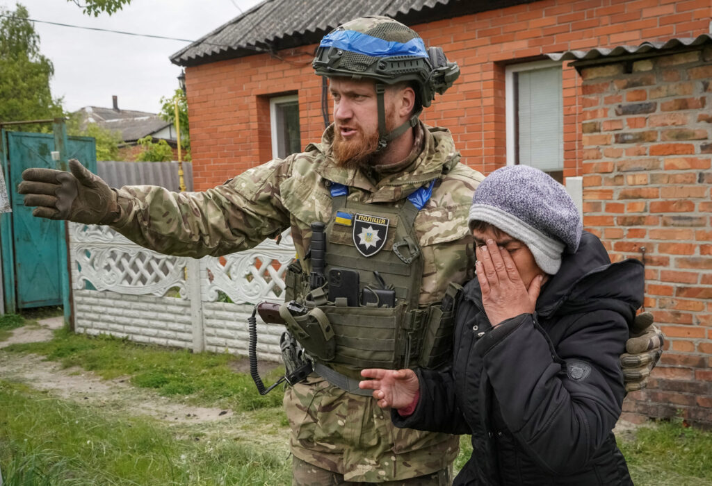 تحدي وغضب في خاركيف مع تقدم القوات الروسية