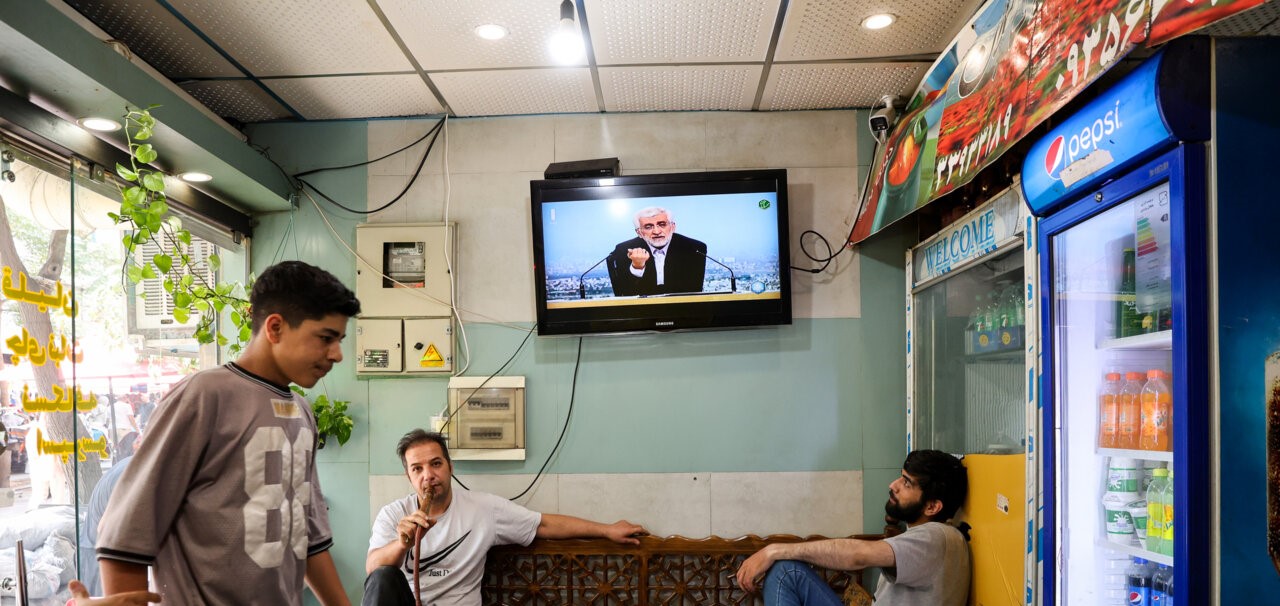 عيون الإيرانيين معلقة على انتخاب رئيس جديد للبلاد 7