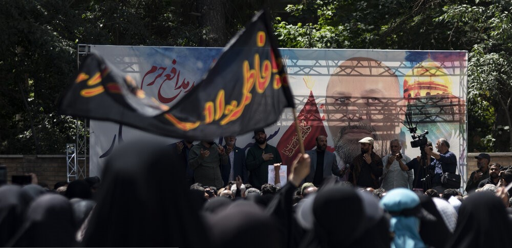 مرسم دفن سعيد آبيار في مدينة الكرج الإيرانية 6
