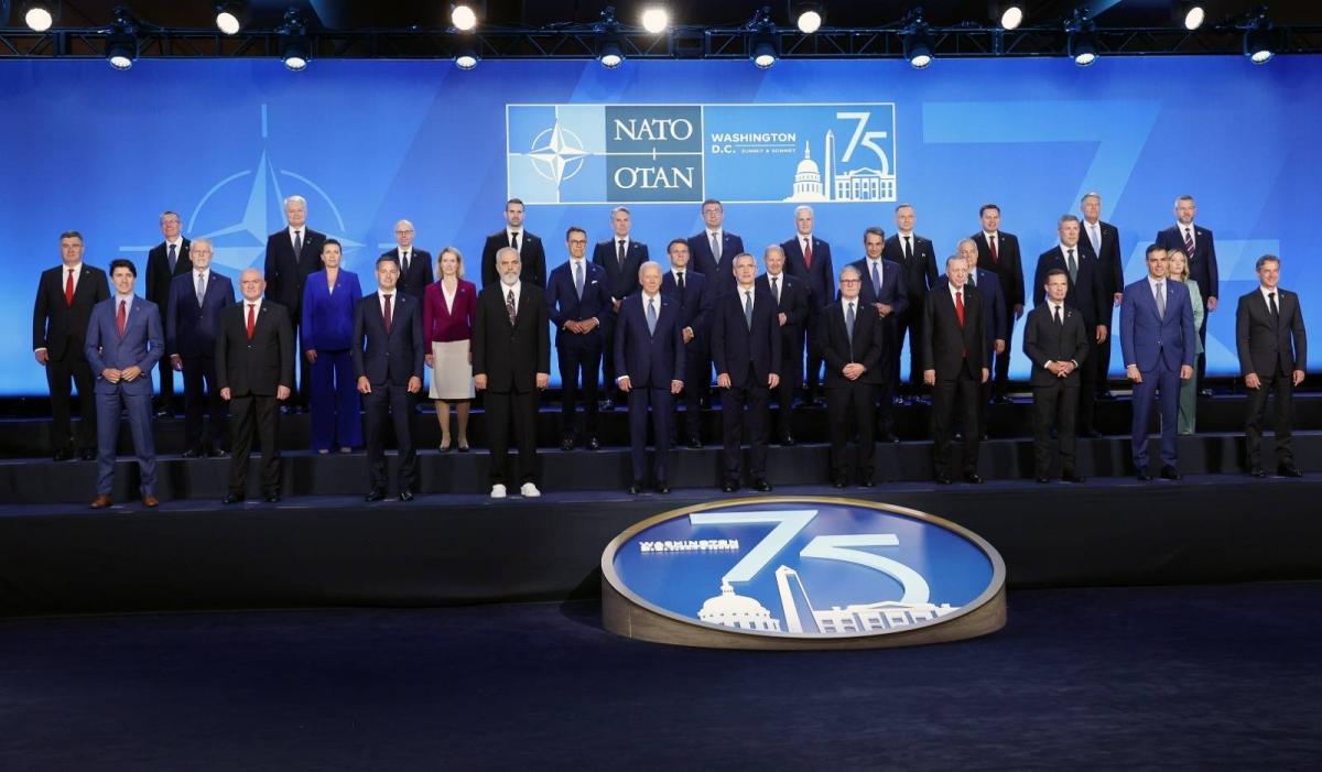 حلف شمال الأطلسي يتعهد بضم أوكرانيا