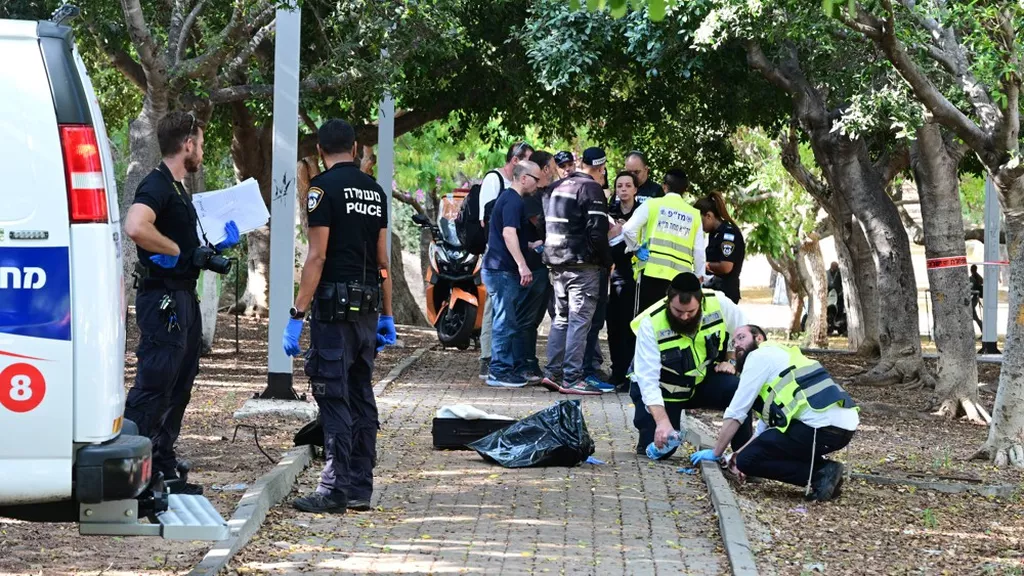 هجوم الطعن الذي وقع الأحد بالقرب من تل أبيب أدى لزيادة التوتر 